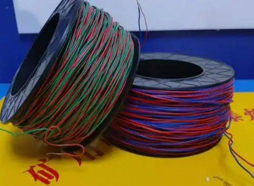 湄潭放炮线的主要材质有哪些？不同材质的适用场景有何区别？