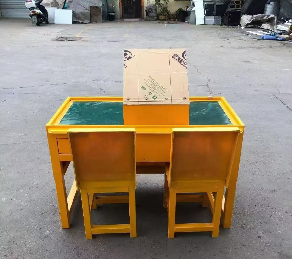 湄潭防静电导通桌井下煤矿火工品发放桌：危险品流转的安全守护者